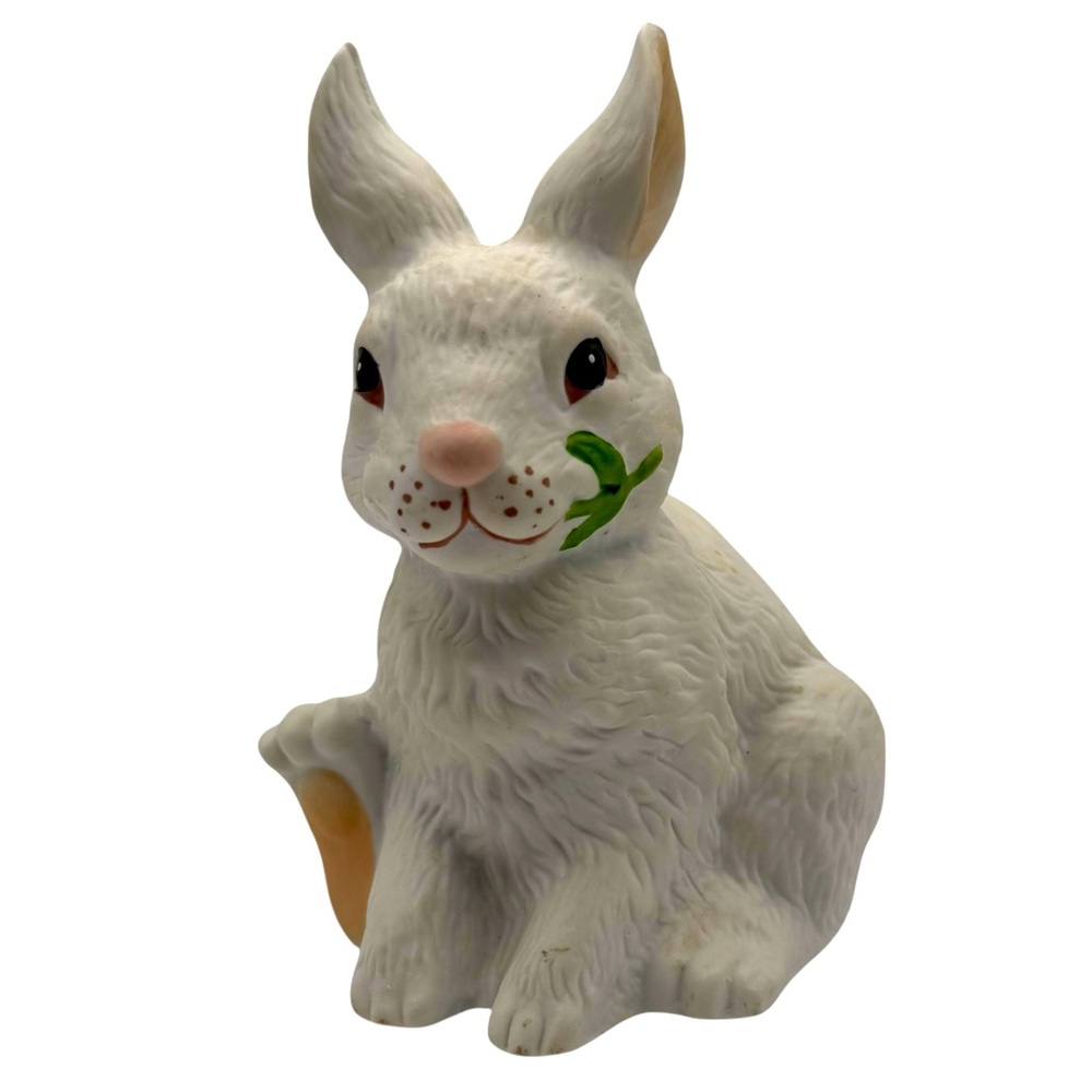 VINTAGE 1984 MANN EASTER BUNNY RABBIT MUSIC BOX.